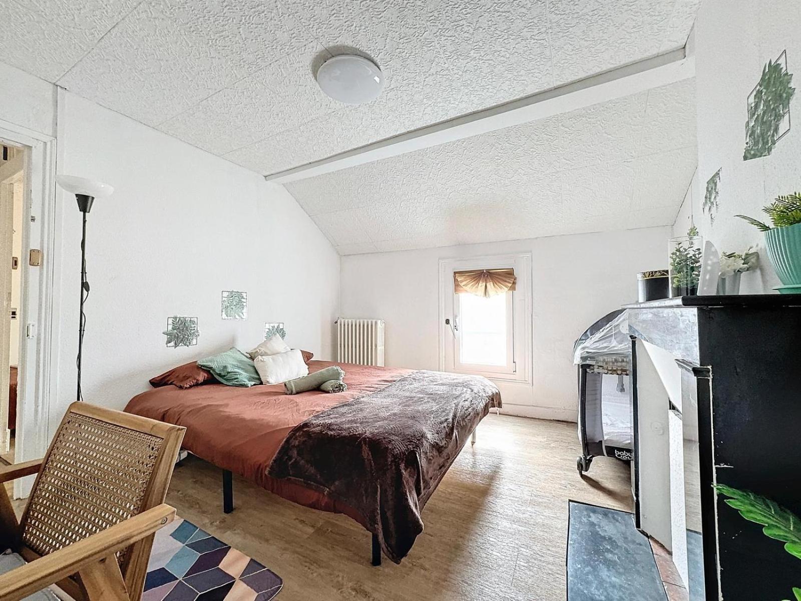 A1 Champagne Residence - 200 M2 14 Personnes 2 Toilets 4 Showers - Hyper Centre - Chalons En Champagne Buitenkant foto