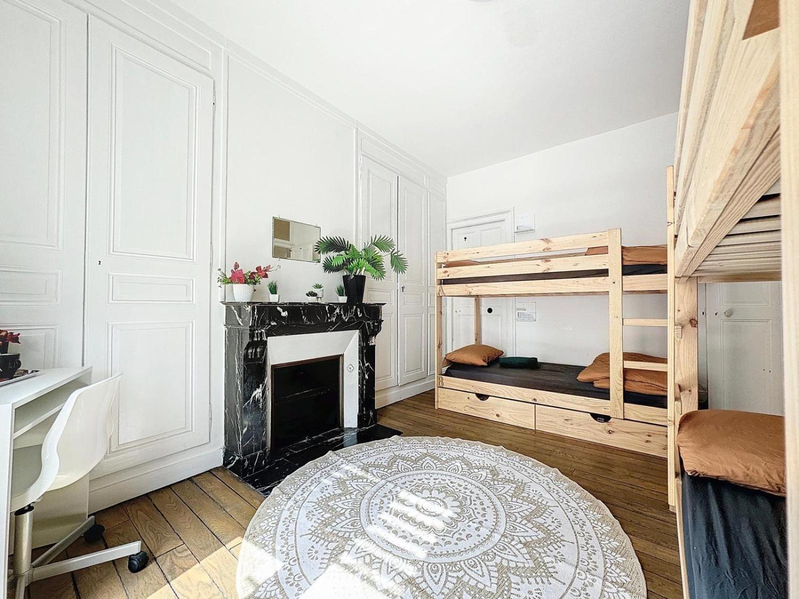 A1 Champagne Residence - 200 M2 14 Personnes 2 Toilets 4 Showers - Hyper Centre - Chalons En Champagne Buitenkant foto
